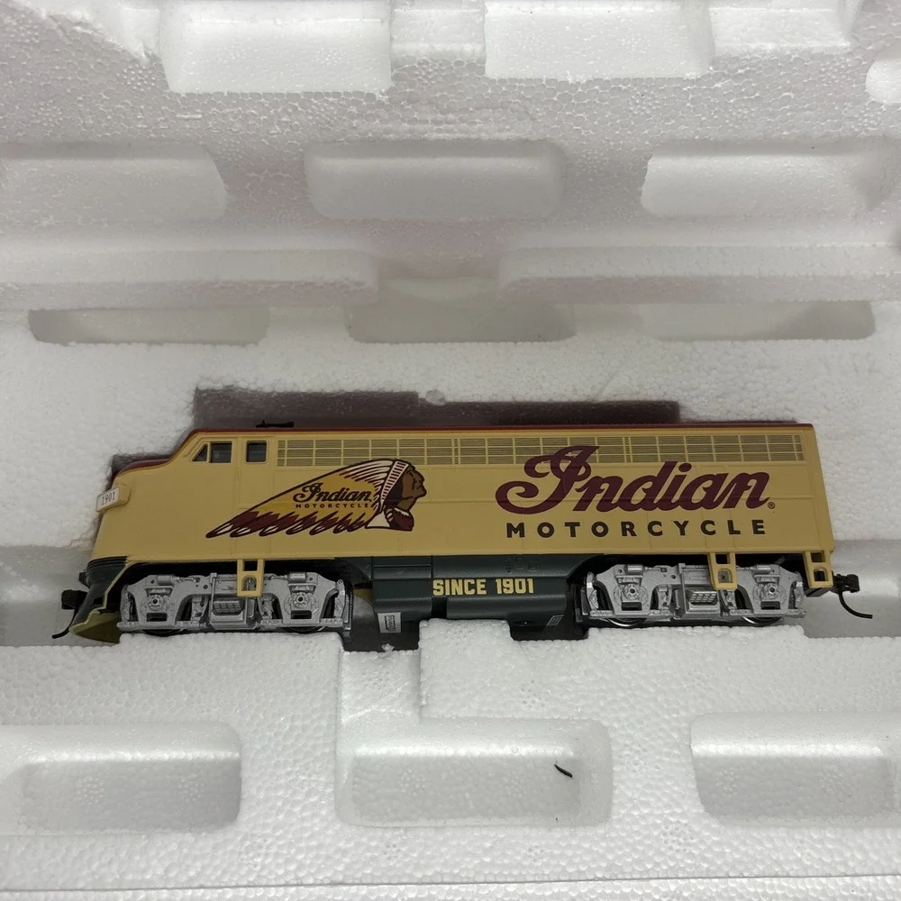 Hawthorne Village Indian Motorcycle Express Diesel Locomotive Train Car HO NEW